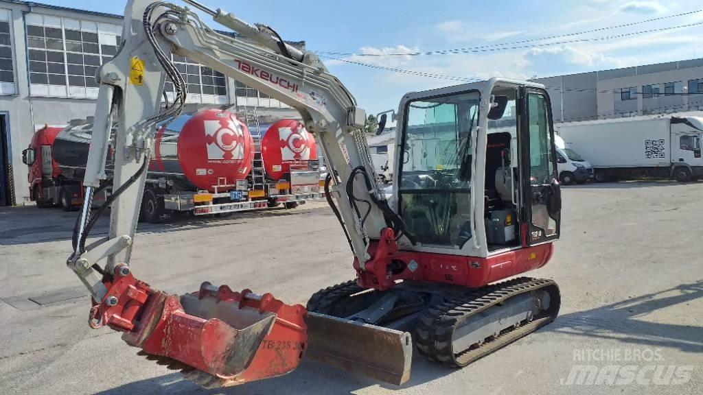 Takeuchi TB 240 Mini rýpadlá < 7t