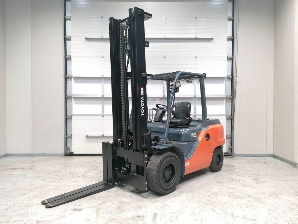 Toyota 40-8FD50N Dieselové vozíky