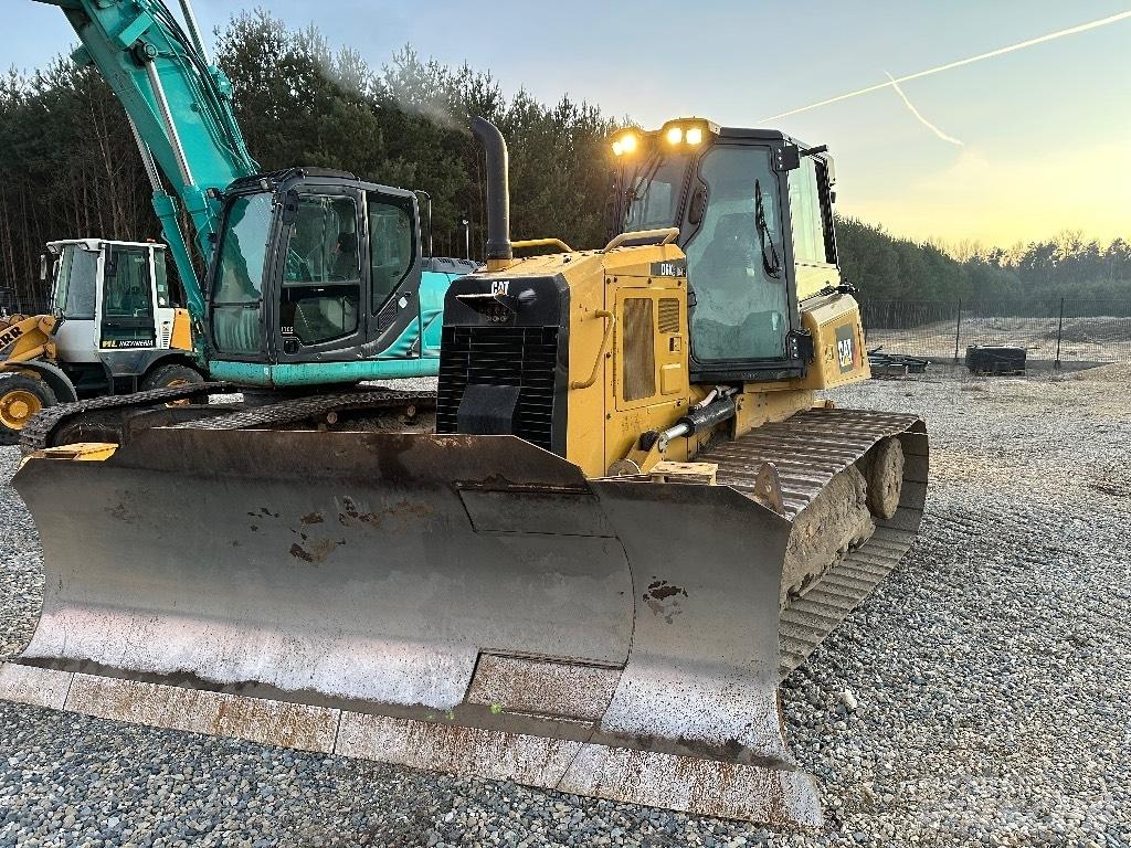 CAT D 6 K 2 LGP Pásové dozéry