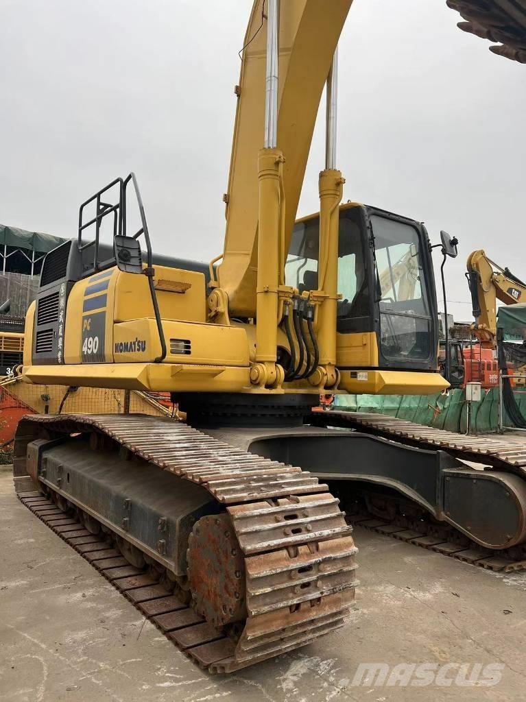 Komatsu PC490-10 Pásové rýpadlá
