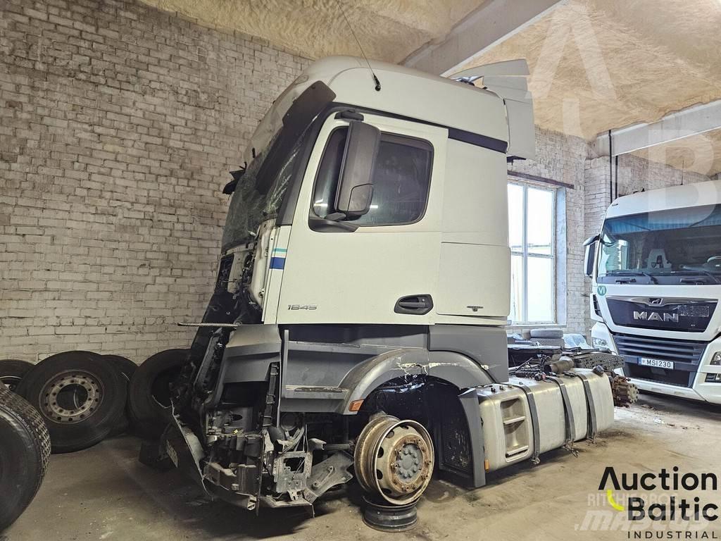 Mercedes-Benz 1845 Ťahače