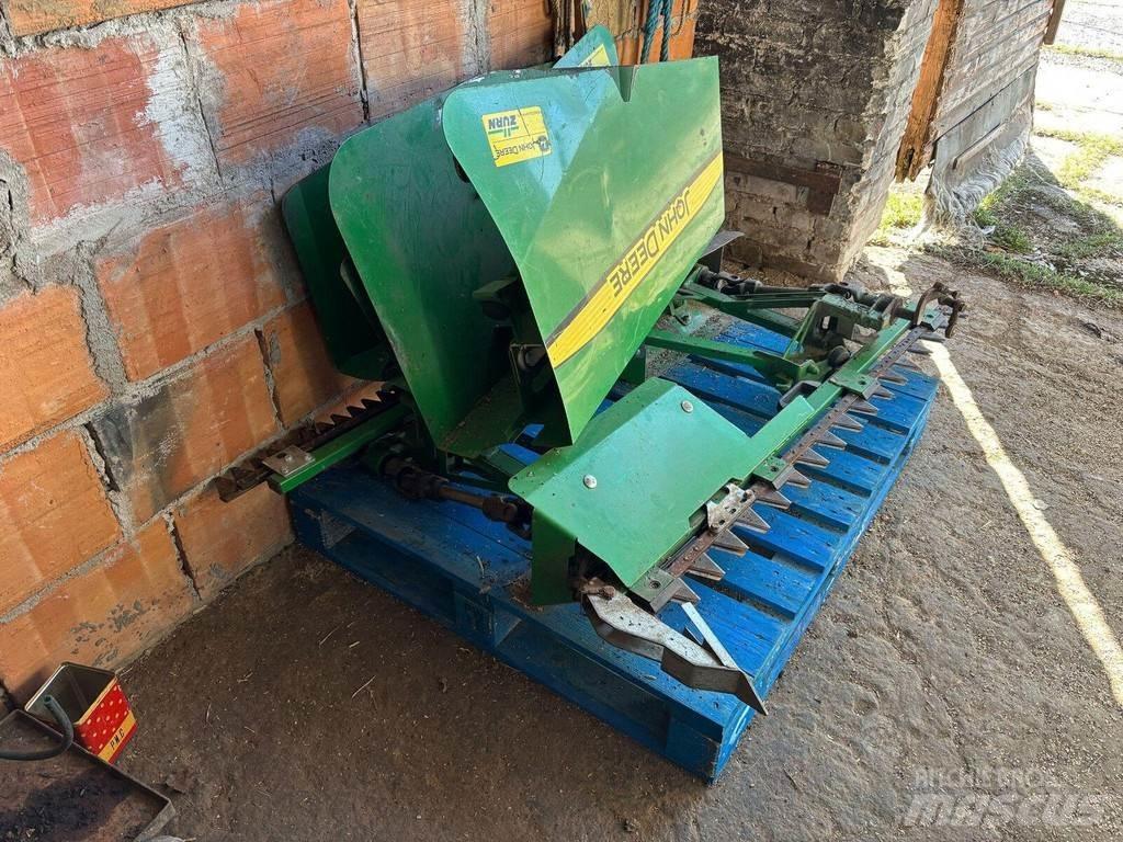 John Deere T670 Kombinované zberacie stroje