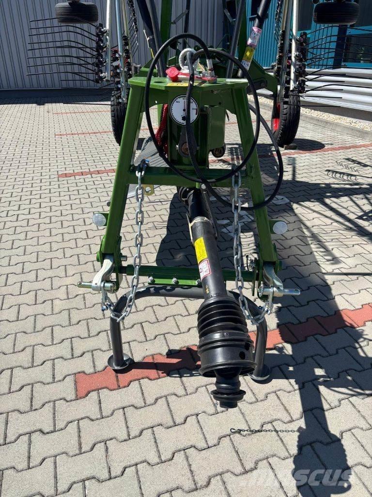Fendt Former 801 Obracače a zhrabovače sena