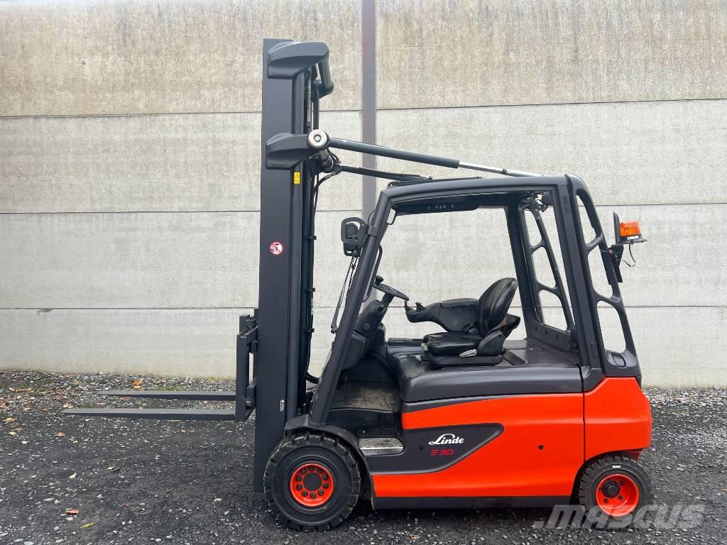 Linde E30L-01 Akumulátorové vozíky