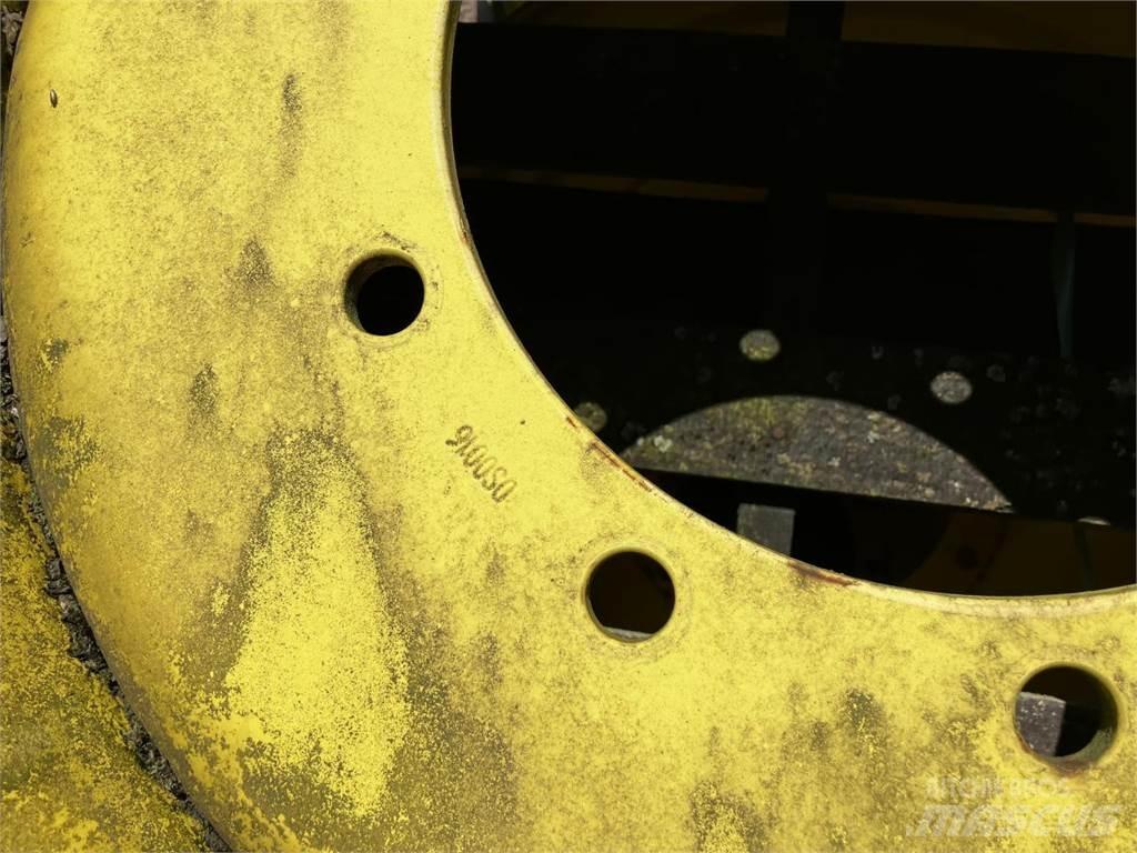 John Deere 18x28 Pneumatiky, kolesá a ráfiky