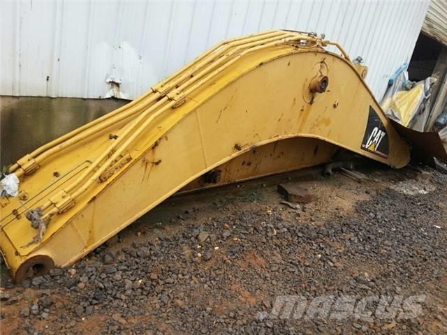 CAT 320 C Rýpadlá s dlhým dosahom