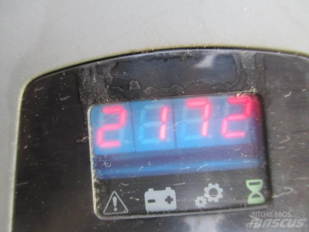 Toyota LPE 250 Nízkozdvižný vozík s plošinou