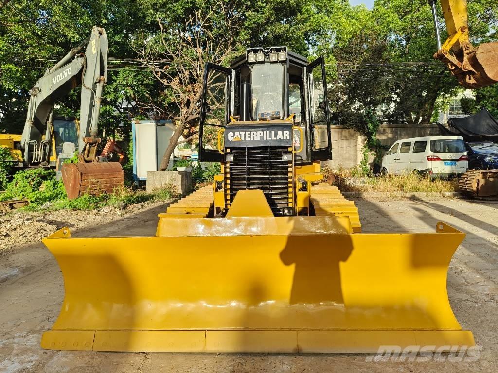 CAT D 5 K Pásové dozéry
