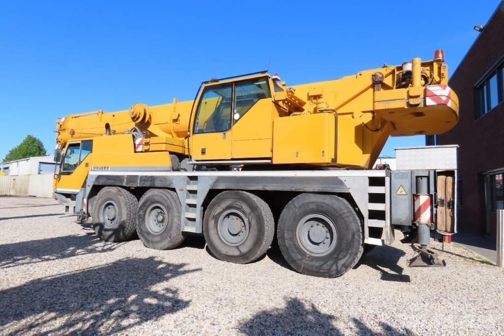 Liebherr LTM 1060-2 Univerzálne terénne žeriavy