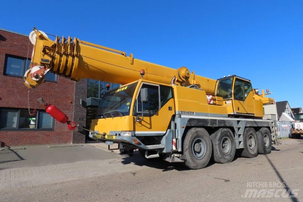 Liebherr LTM 1060-2 Univerzálne terénne žeriavy