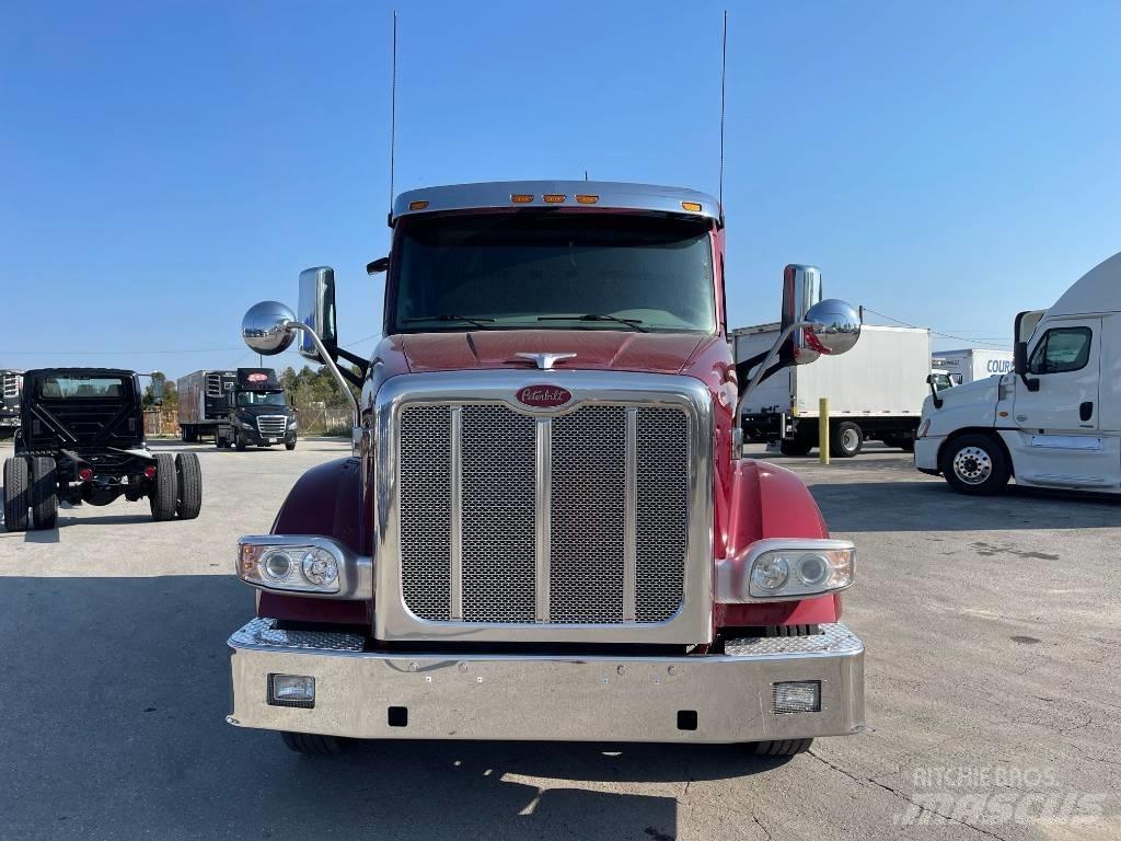 Peterbilt 567 Ťahače