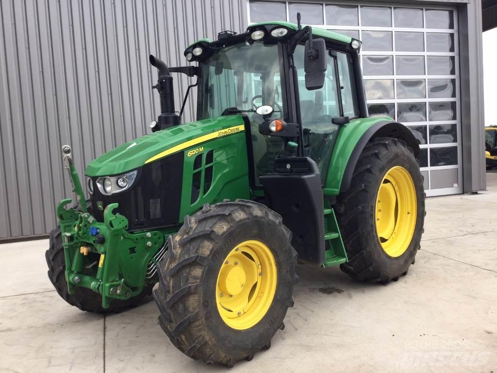 John Deere 6120M Traktory