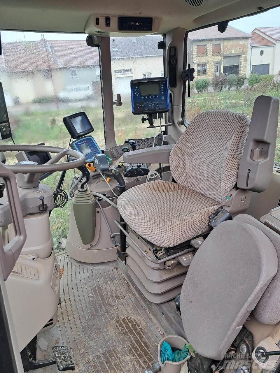 John Deere 6120M Traktory