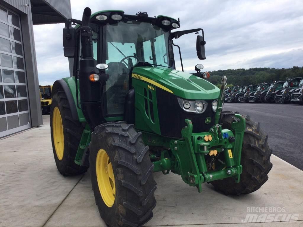 John Deere 6120M Traktory