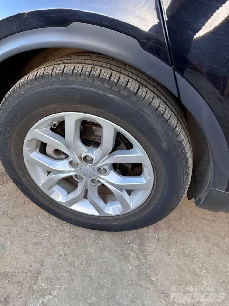 Land Rover Discovery Automobily