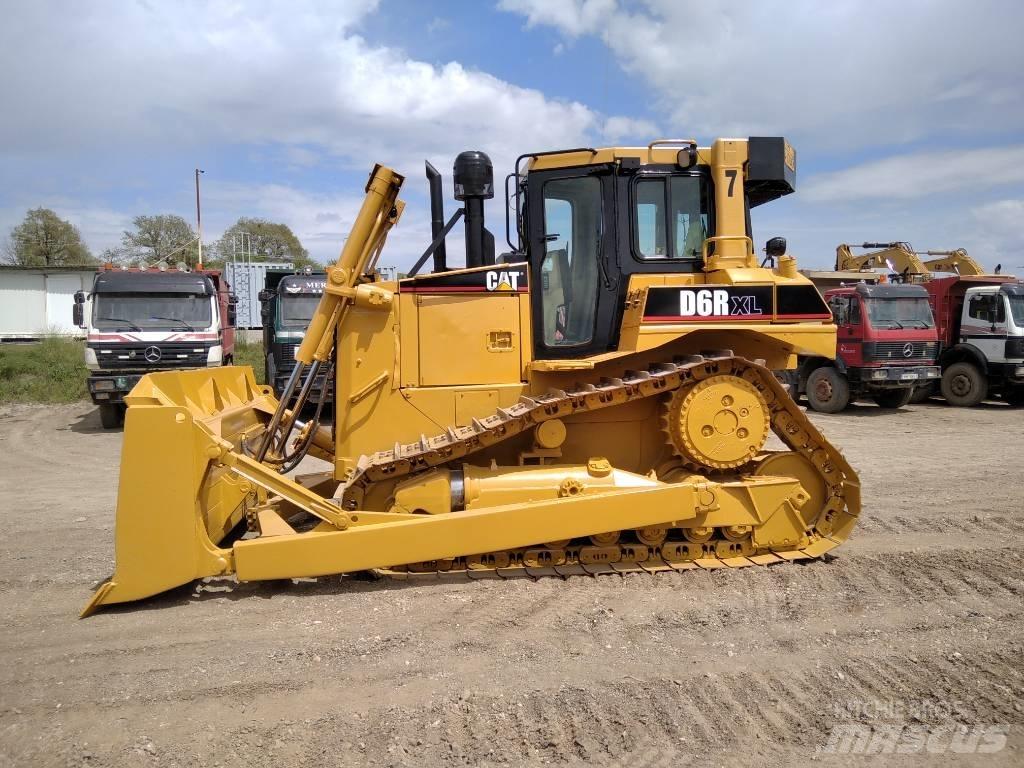 CAT D 6 R XL Buldozéry
