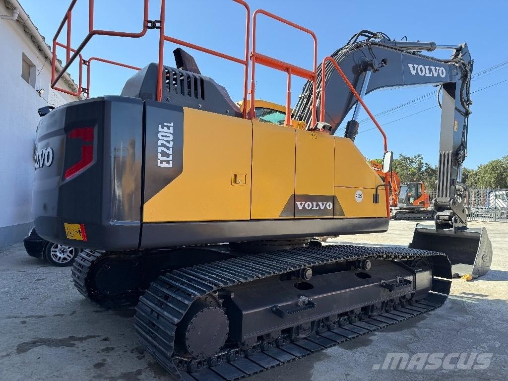 Volvo EC220E Pásové rýpadlá