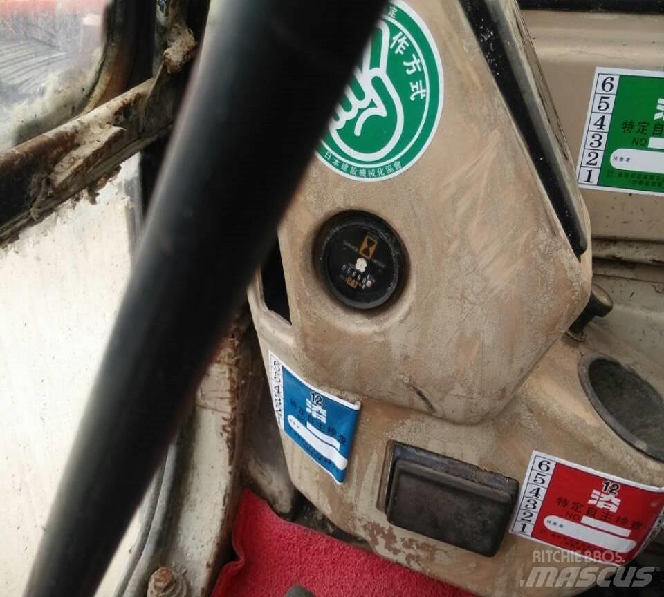 CAT 330 B Pásové rýpadlá