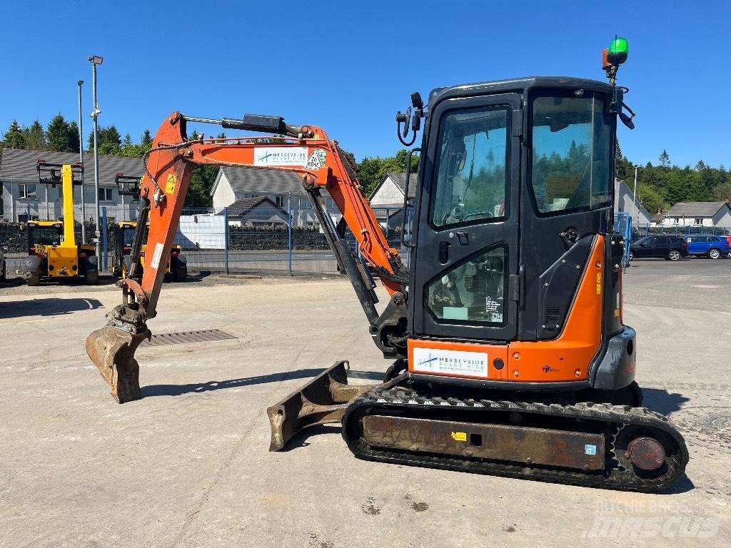 Hitachi ZX33U-6 Mini rýpadlá < 7t