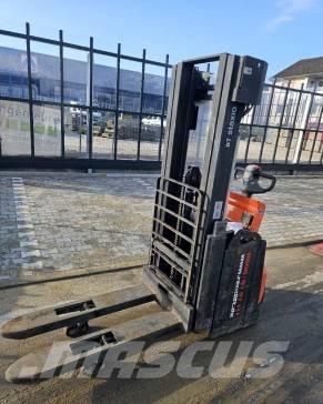 Toyota BT SWE 160 L Ručné paletové vozíky