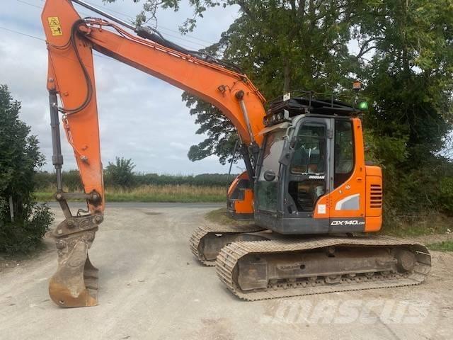 Doosan DX 140 LCR-5 Pásové rýpadlá