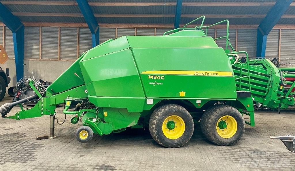 John Deere 1434 C Lisy na hranaté balíky
