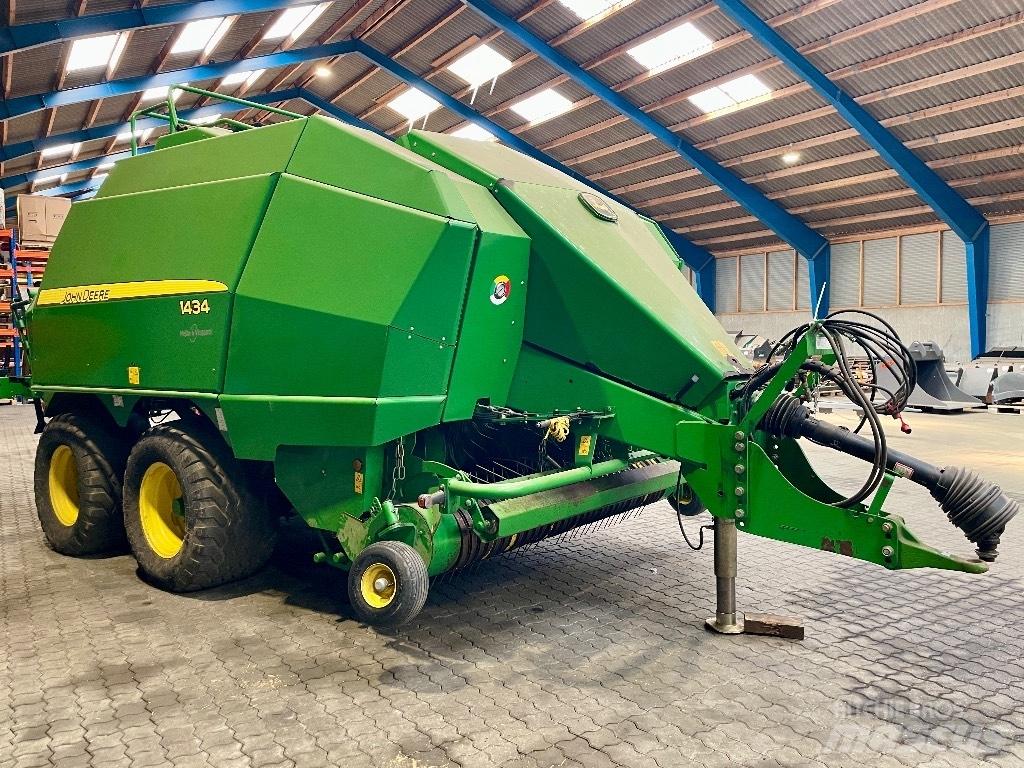 John Deere 1434 C Lisy na hranaté balíky
