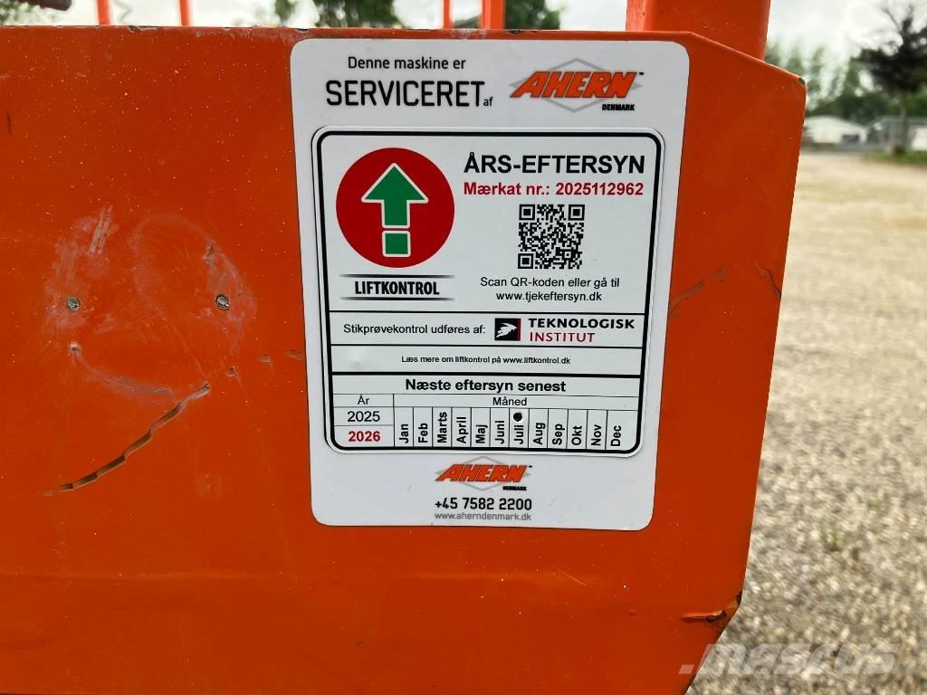JLG 3246 ES Nožnicové zdvíhacie plošiny