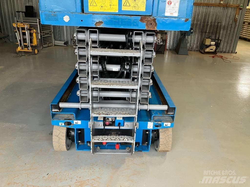 Genie GS 4047 Nožnicové zdvíhacie plošiny
