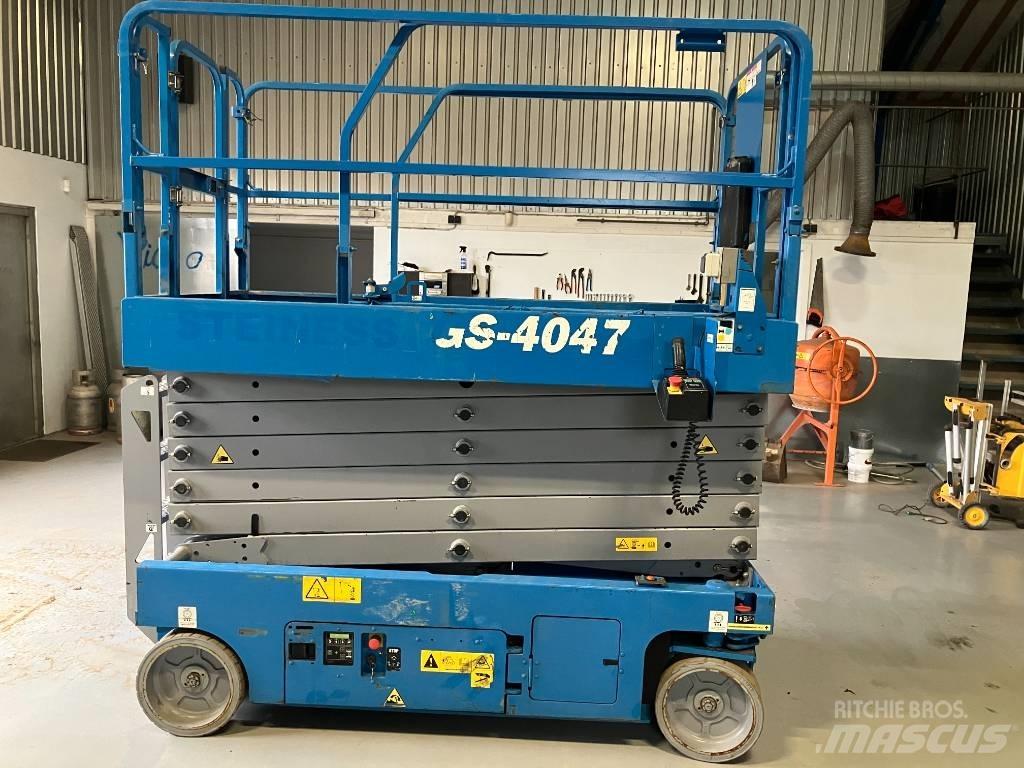 Genie GS 4047 Nožnicové zdvíhacie plošiny