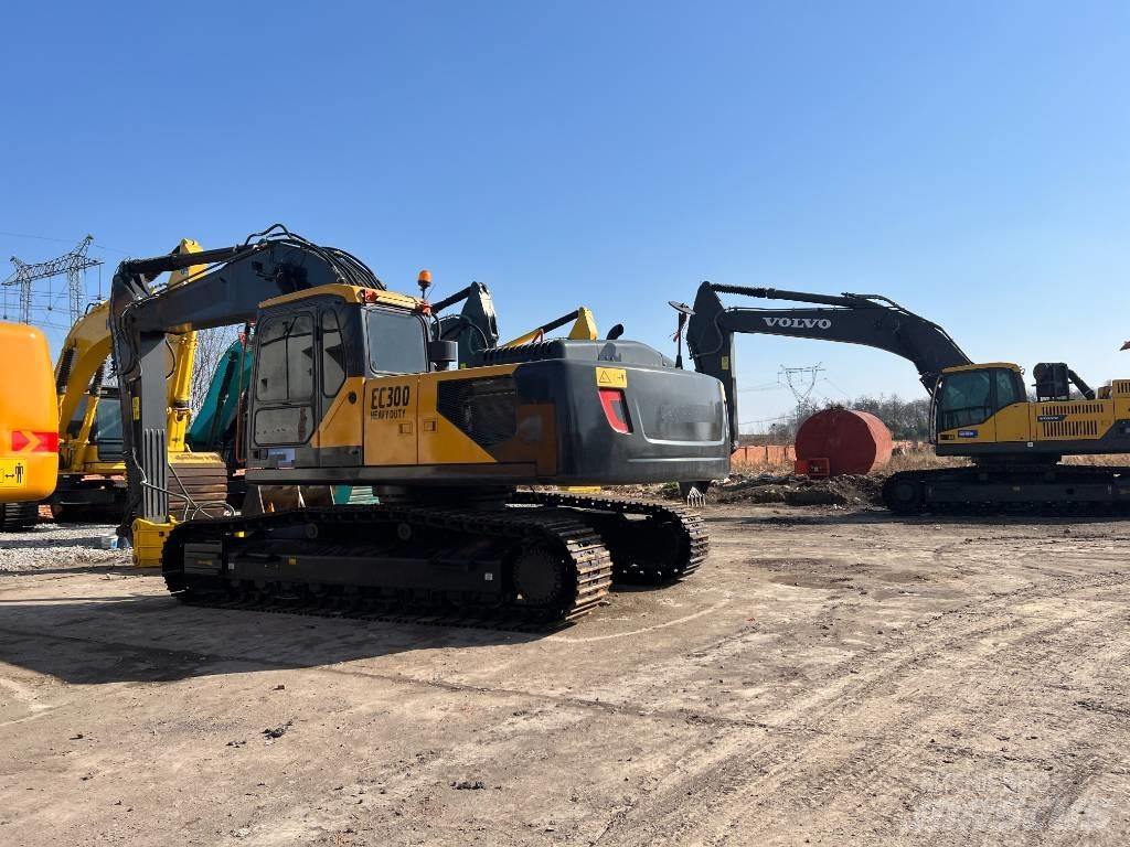 Volvo EC 300 D L Pásové rýpadlá