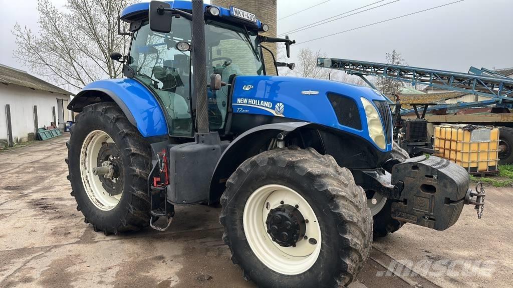New Holland T 7.270 Traktory
