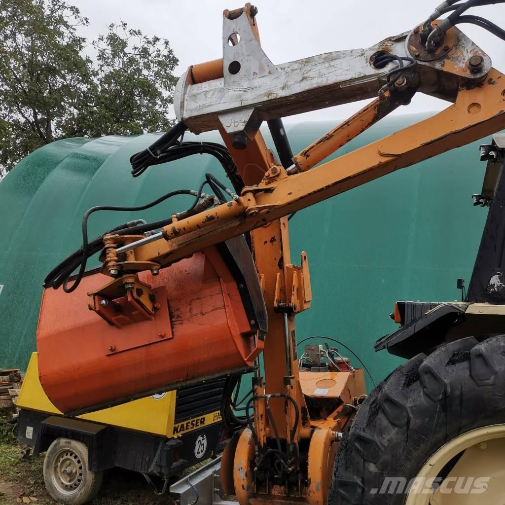  BRUNI DFC 530 Žacie stroje