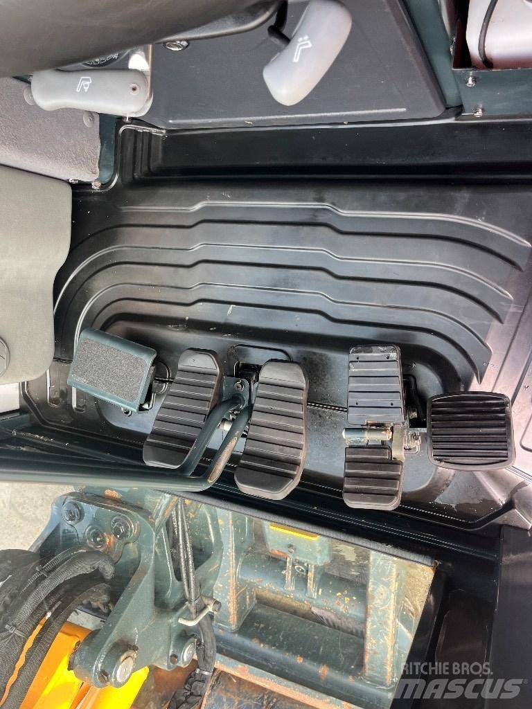 Hyundai R25Z-9 AK Mini rýpadlá < 7t