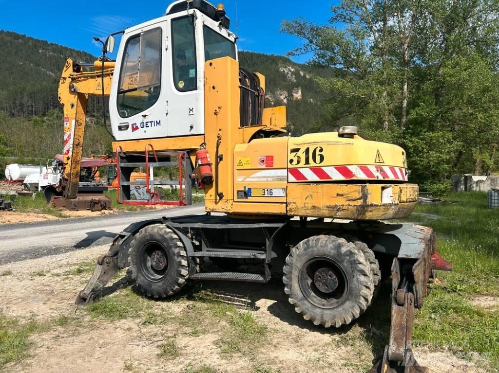 Liebherr A 316 Stroje pre manipuláciu s odpadom