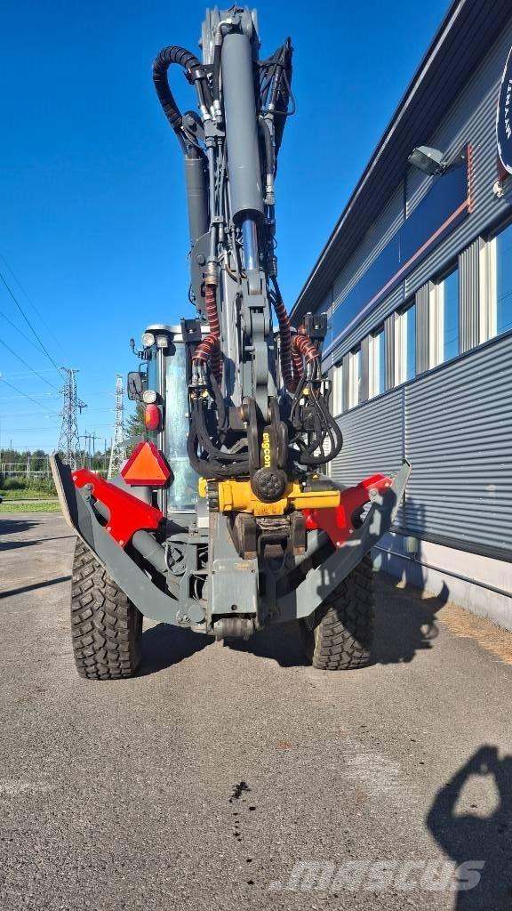 Lännen 8600 G Rýpadlo-nakladače