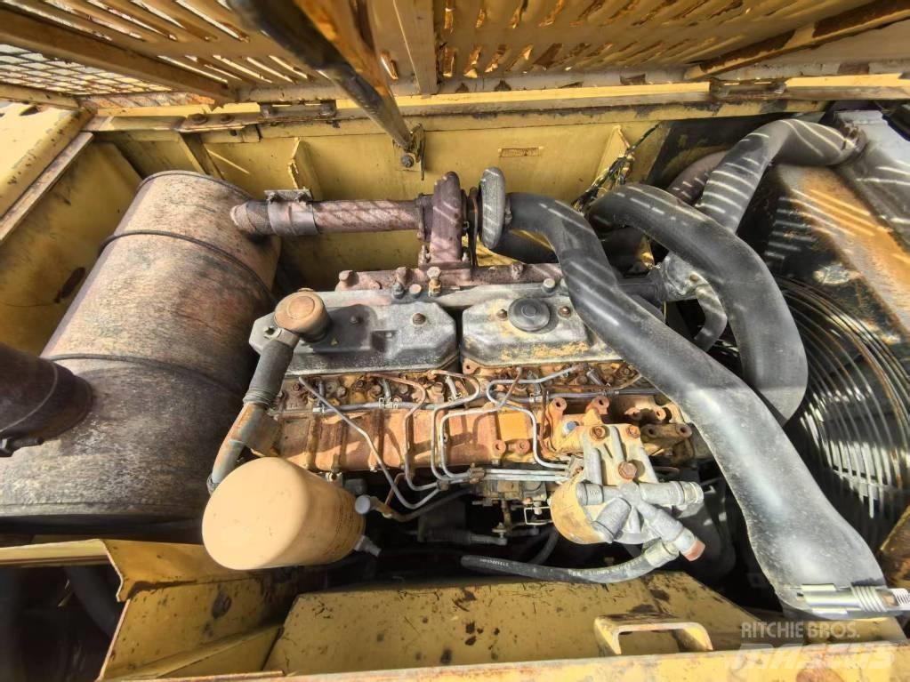 CAT 320 C L Pásové rýpadlá