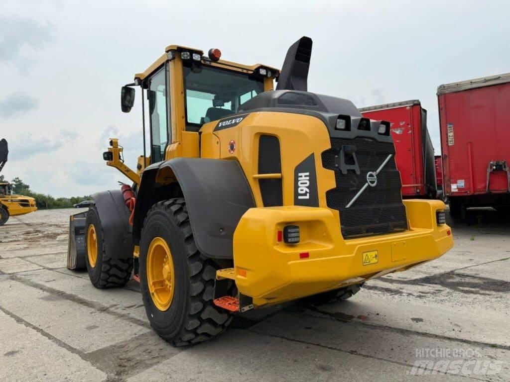 Volvo L90H Kolesové nakladače
