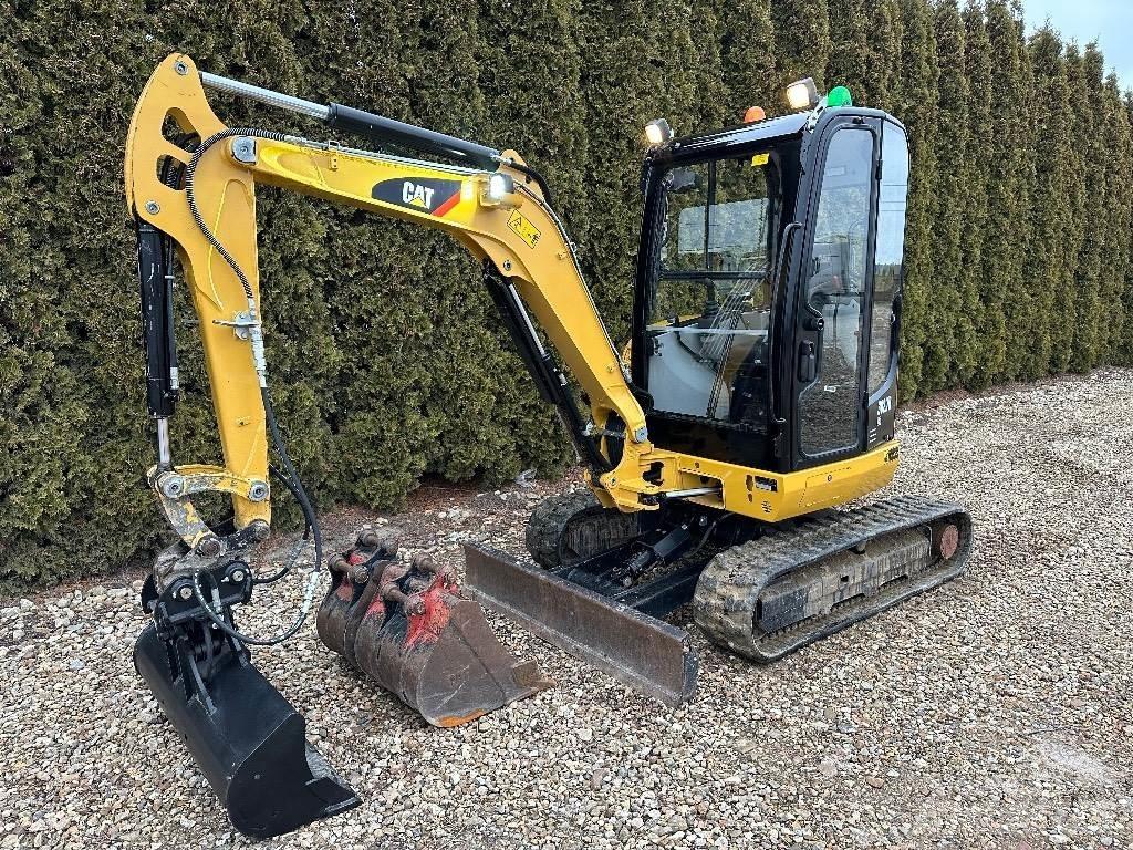CAT 302.7 D CR Mini rýpadlá < 7t