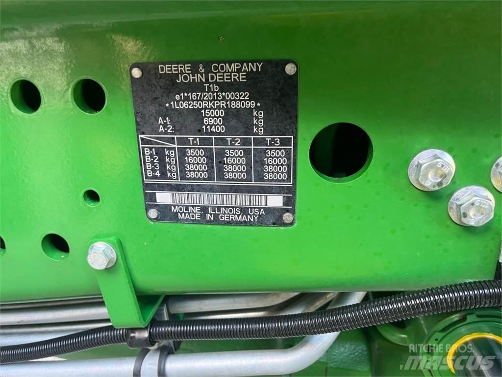John Deere 6R250 Traktory