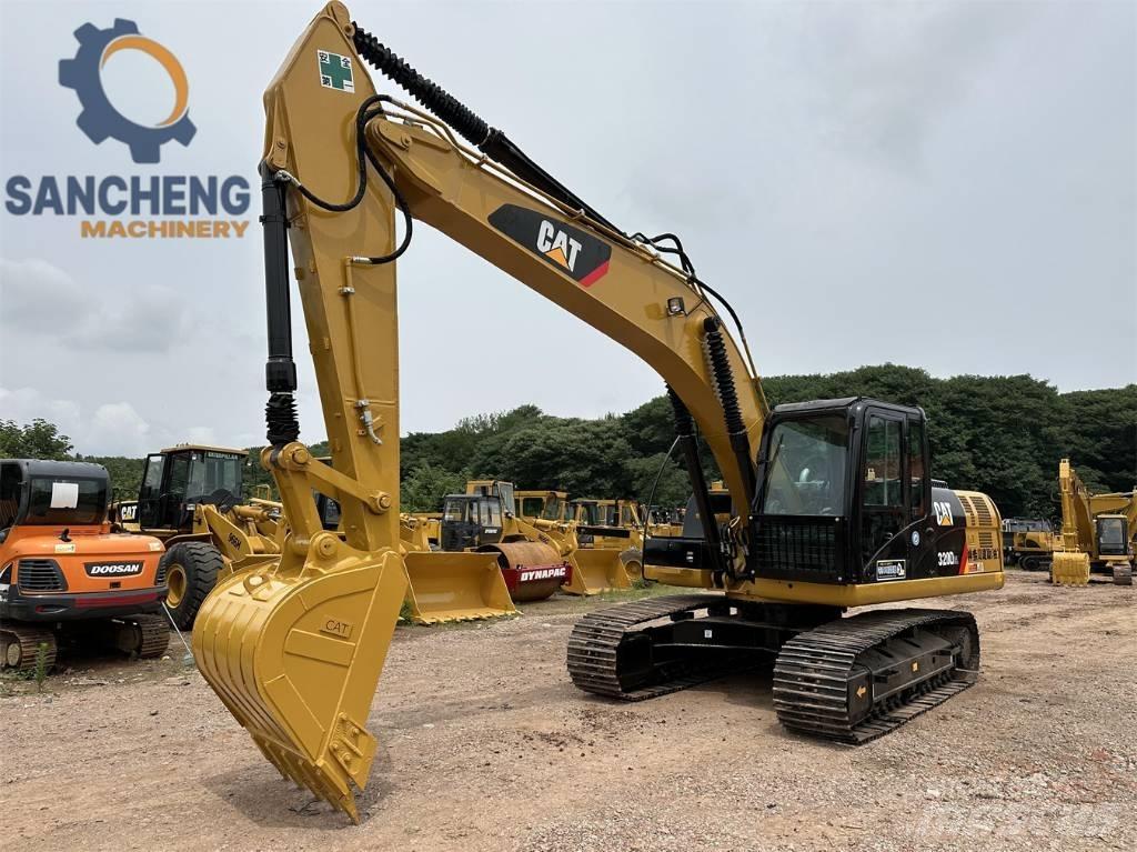 CAT 320 D2L Pásové rýpadlá