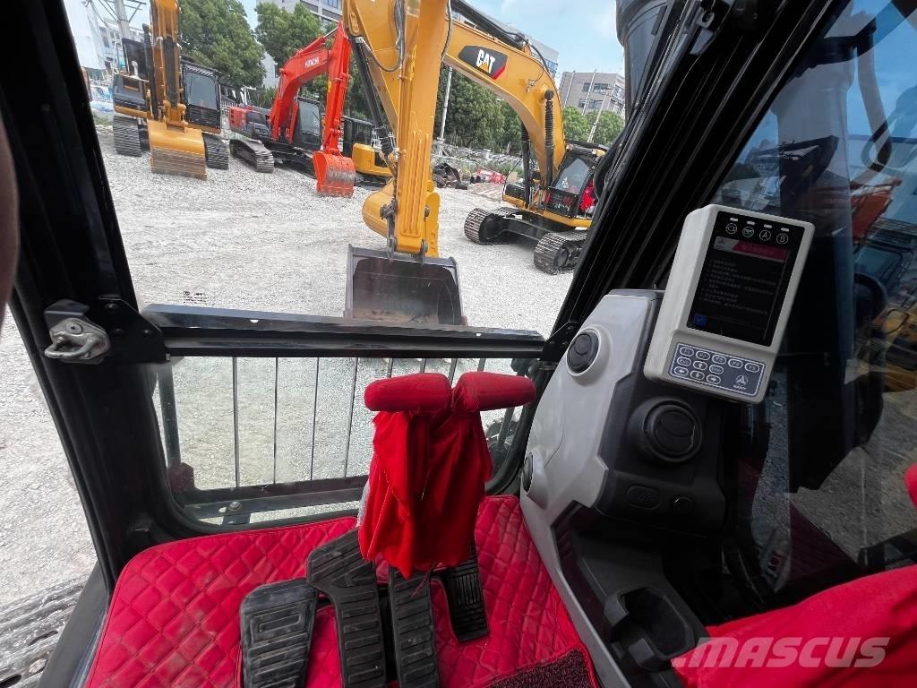 Sany SY 305 H Pásové rýpadlá