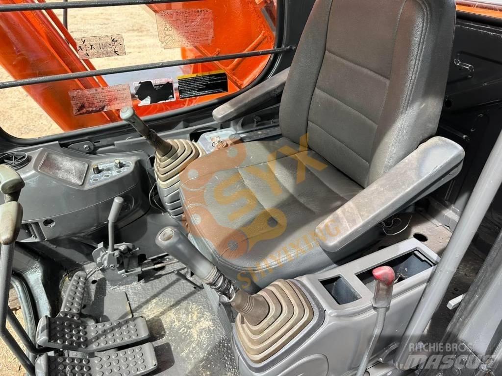 Hitachi ZX 200 Pásové rýpadlá