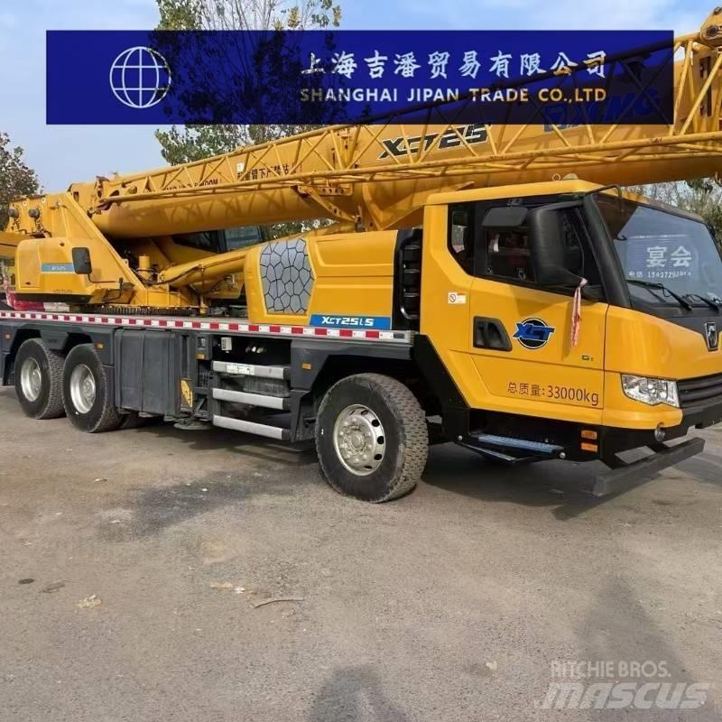 XCMG XCT 25 Univerzálne terénne žeriavy