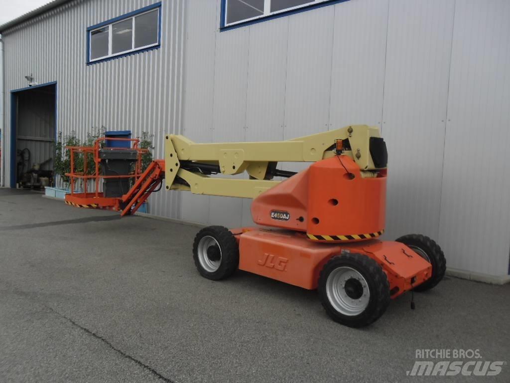 JLG E 450 AJ Kĺbové plošiny