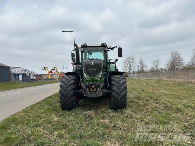 Fendt 828 Vario Traktory