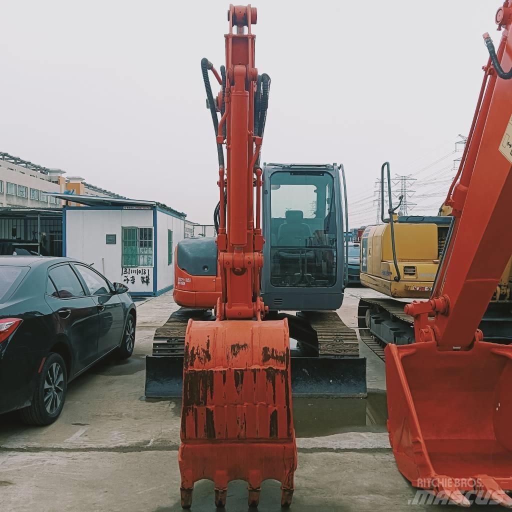 Hitachi ZX 75 US Midi rýpadlá 7 t - 12 t