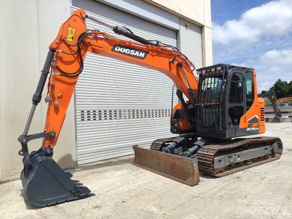 Doosan DX 140 LCR-7 Pásové rýpadlá