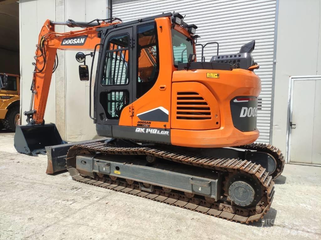 Doosan DX 140 LCR-7 Pásové rýpadlá