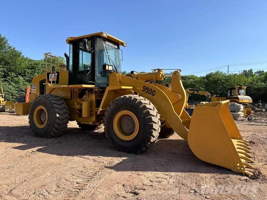CAT 950G Kolesové nakladače